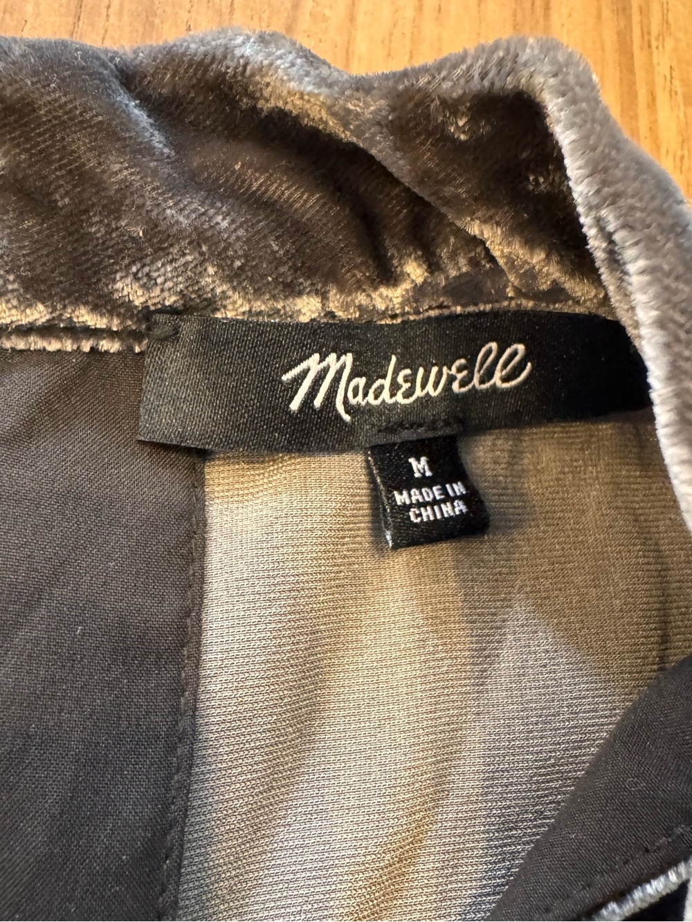 Madewell Velvet Shirt Women’s Medium Dark Grey/Brown V Neck Cutout - Picture 5 of 8